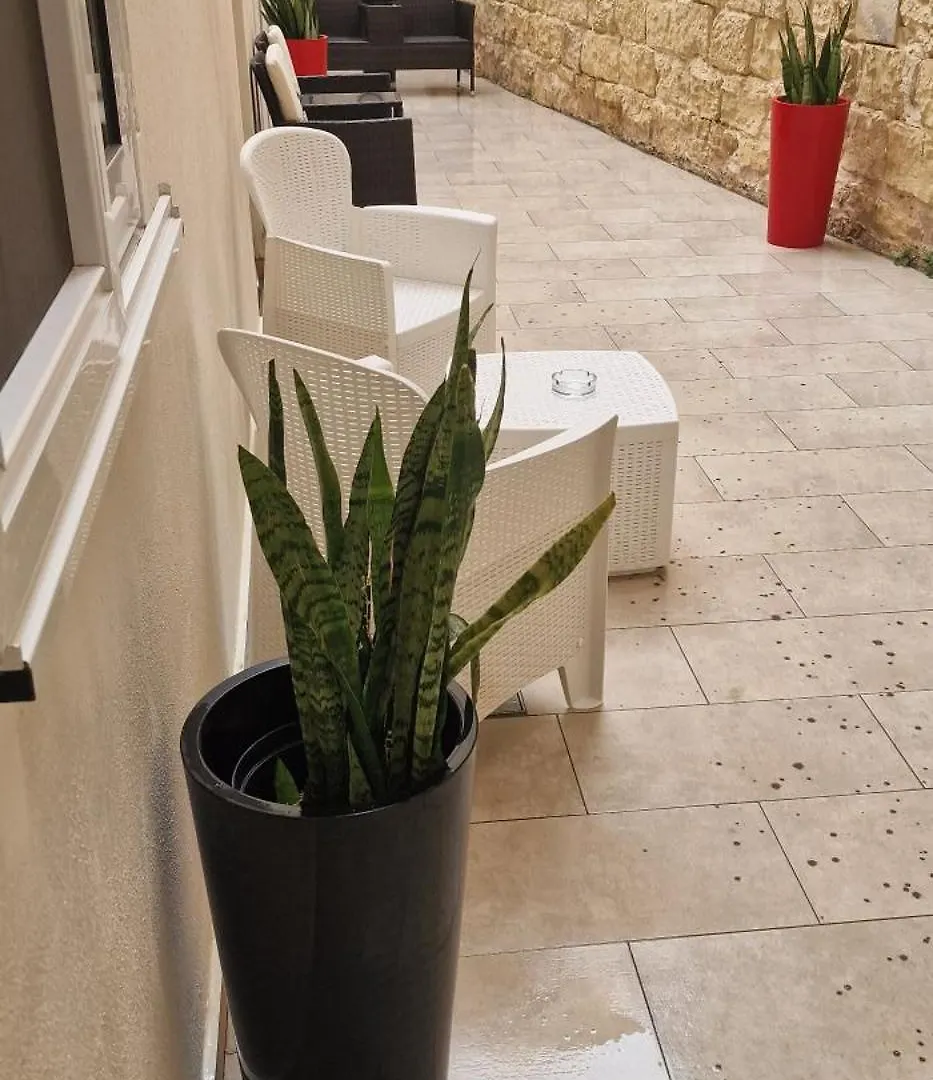 Bed & Breakfast Sliema In Front Of The Sea O'Clock B&B Malta Malta